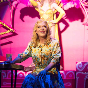 www.westendmagazine.com - The West End Magazine - Priscilla Queen of the Desert